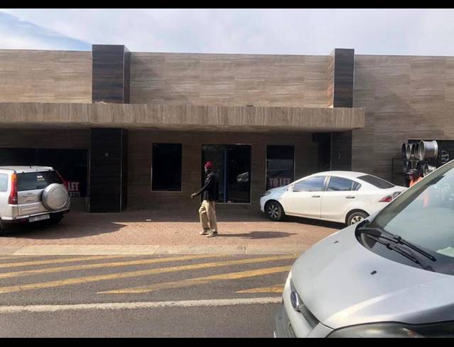 BUSINESS PROPERTY TO RENT IN CAPITAL PARK